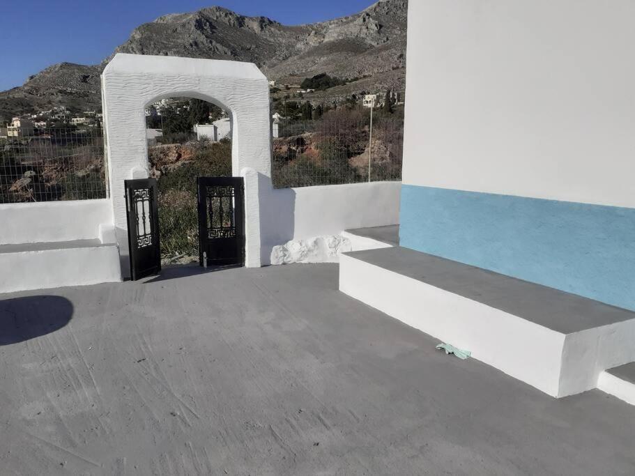 Kareshome-Privacy-View Panormos  エクステリア 写真
